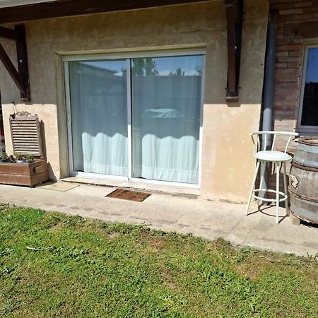 Chambre Lesparre-Medoc Exterior photo