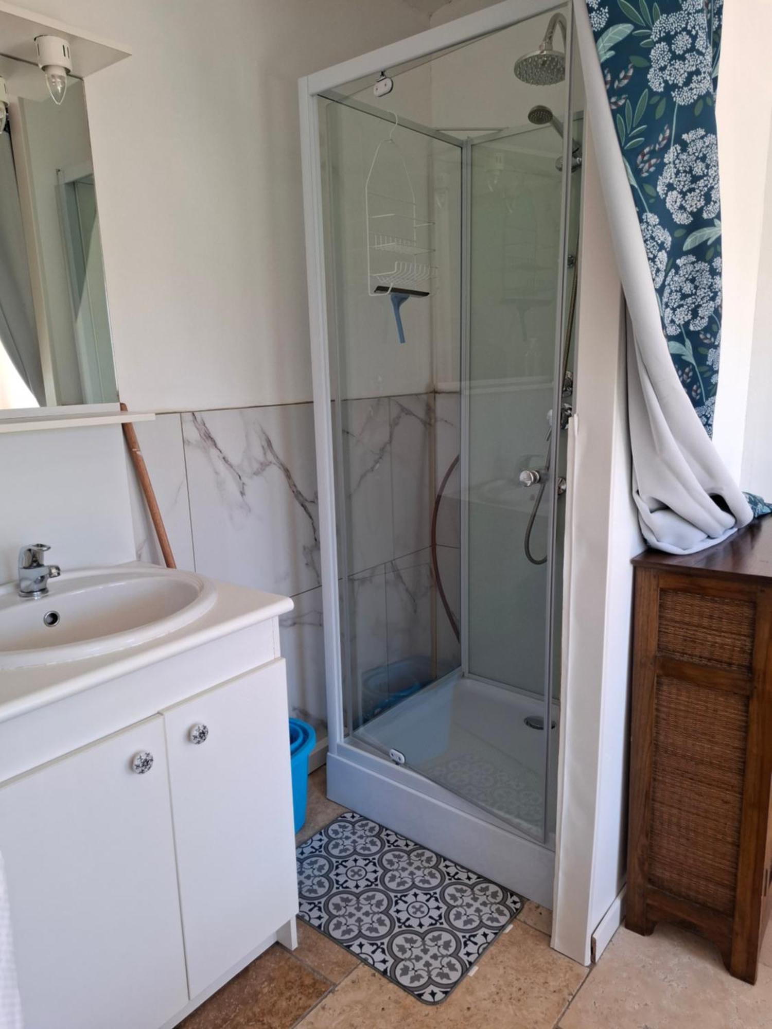 Chambre Lesparre-Medoc Exterior photo