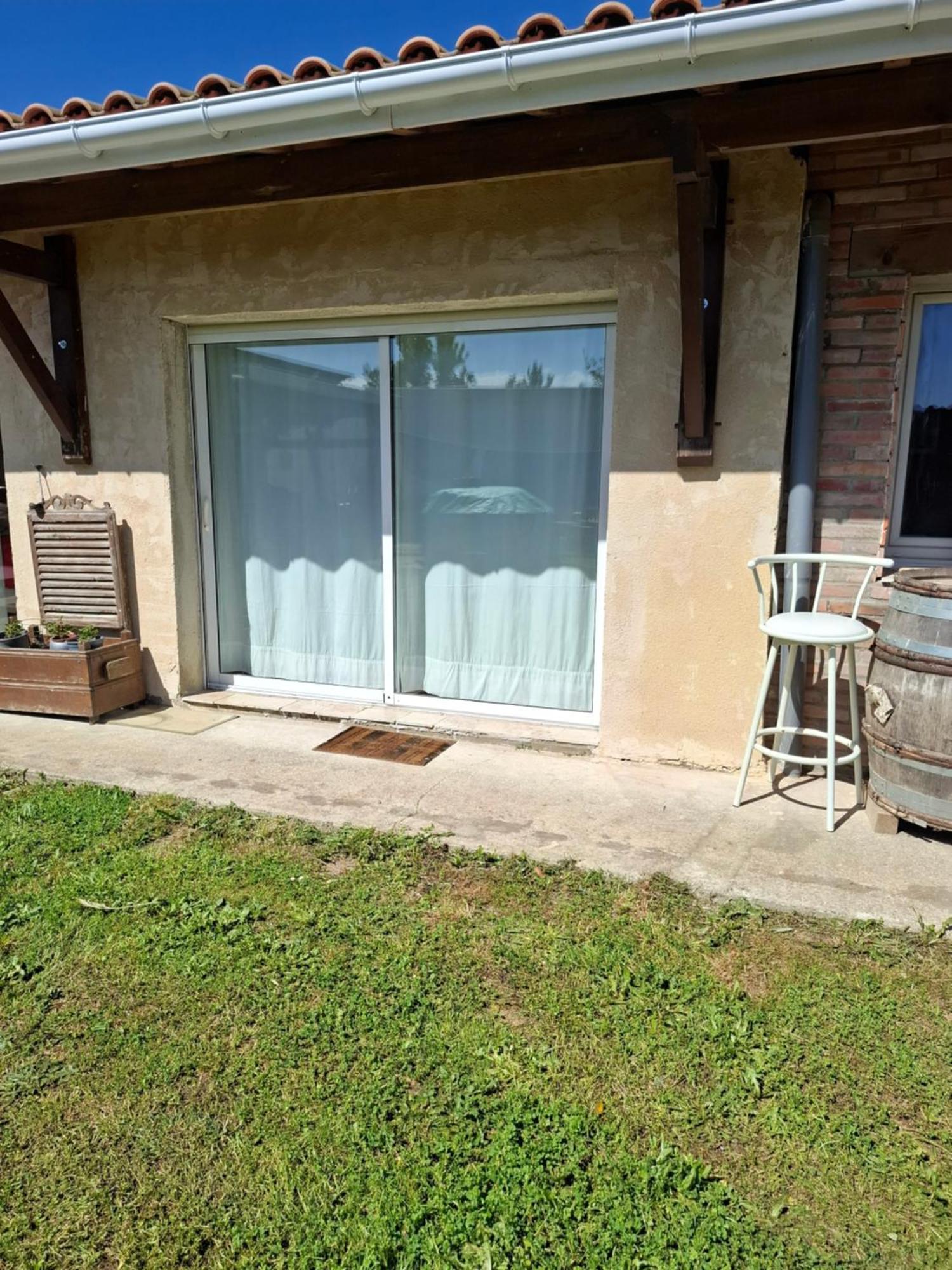 Chambre Lesparre-Medoc Exterior photo